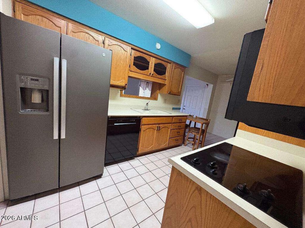 Image 3 of property listing at 6730 E EL PASO Street, Mesa, AZ 85205