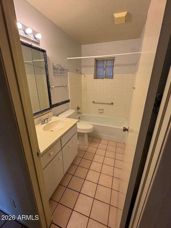 Image 7 of property listing at 6730 E EL PASO Street, Mesa, AZ 85205