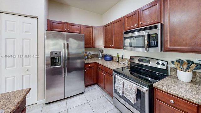 3218 SE 5th Ct, Homestead, FL 33033