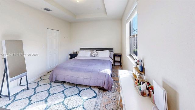 3218 SE 5th Ct, Homestead, FL 33033