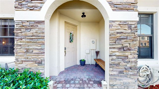 3218 SE 5th Ct, Homestead, FL 33033