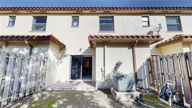 3218 SE 5th Ct, Homestead, FL 33033