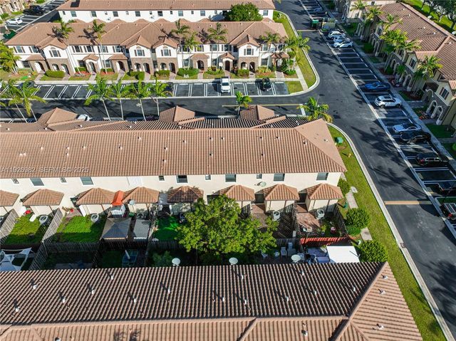 3218 SE 5th Ct, Homestead, FL 33033