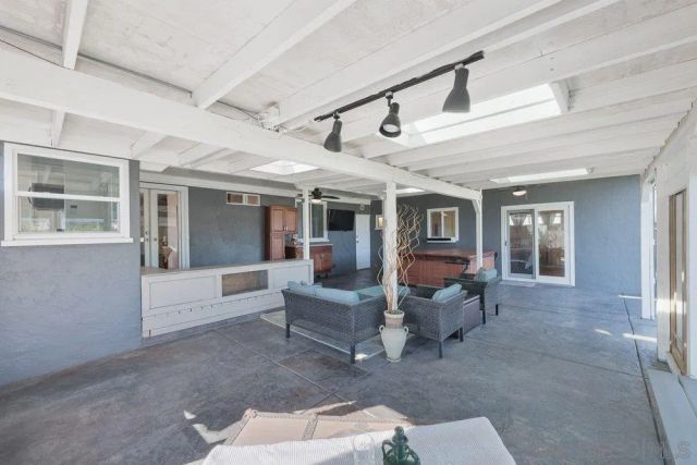 4605 Pomona Ave, La Mesa, CA 91942