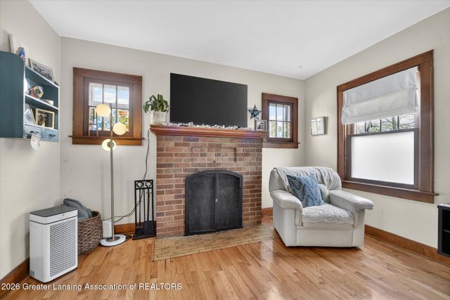 528 Riley Street, Lansing, MI 48910