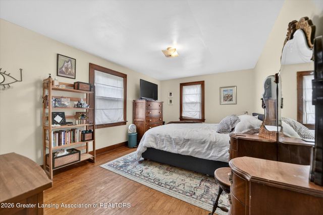 528 Riley Street, Lansing, MI 48910