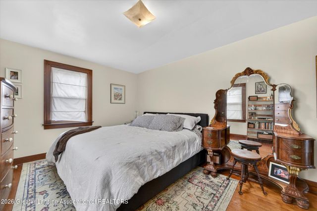 528 Riley Street, Lansing, MI 48910