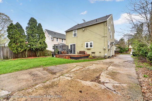 528 Riley Street, Lansing, MI 48910