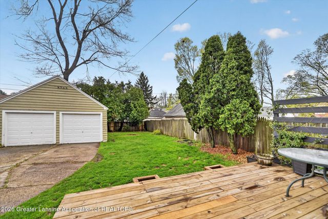 528 Riley Street, Lansing, MI 48910