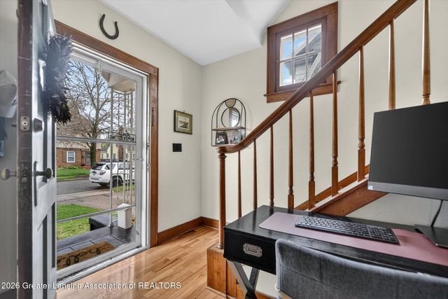 528 Riley Street, Lansing, MI 48910