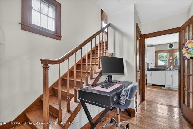 528 Riley Street, Lansing, MI 48910
