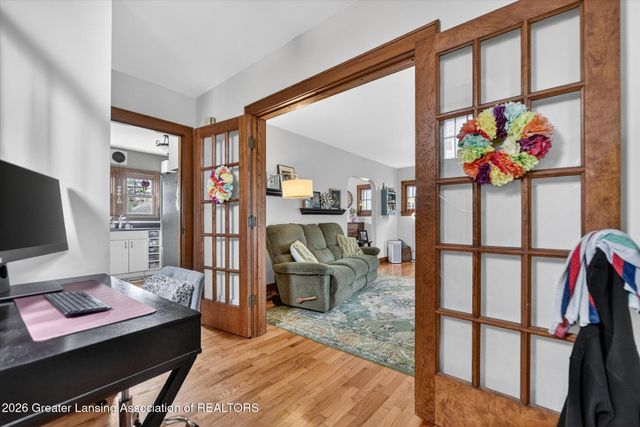 528 Riley Street, Lansing, MI 48910