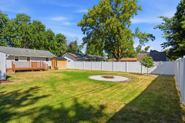 9442 Saratoga Lane N, Maple Grove, MN 55369