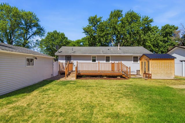 9442 Saratoga Lane N, Maple Grove, MN 55369