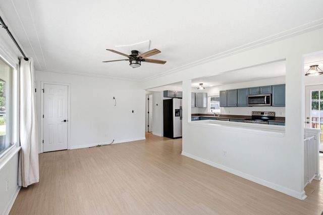 9442 Saratoga Lane N, Maple Grove, MN 55369