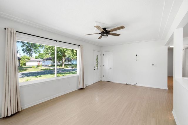 9442 Saratoga Lane N, Maple Grove, MN 55369