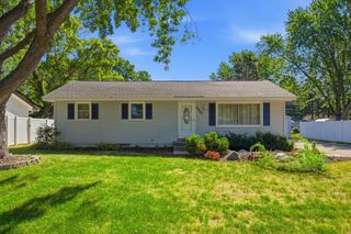 9442 Saratoga Lane N, Maple Grove, MN 55369