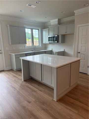 4713 Willowstone Drive, High Point, NC 27265