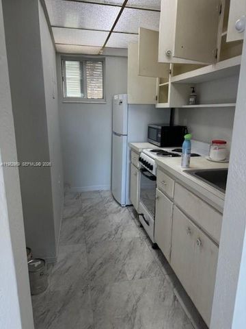 8601 SW 68th Ct 23, Pinecrest, FL 33156