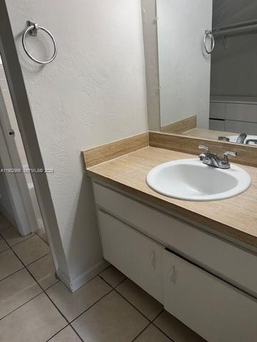 8601 SW 68th Ct 23, Pinecrest, FL 33156