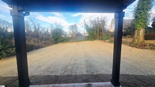 255 Edwards Avenue, Inman, SC 29349