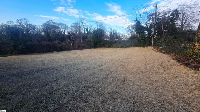 255 Edwards Avenue, Inman, SC 29349