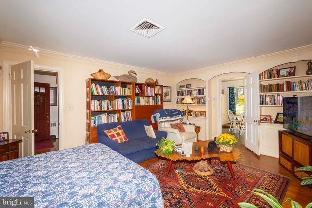 358 MAIN ST, Orange, VA 22960