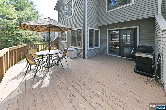 64 Lakeview Drive, Old Tappan, NJ 07675