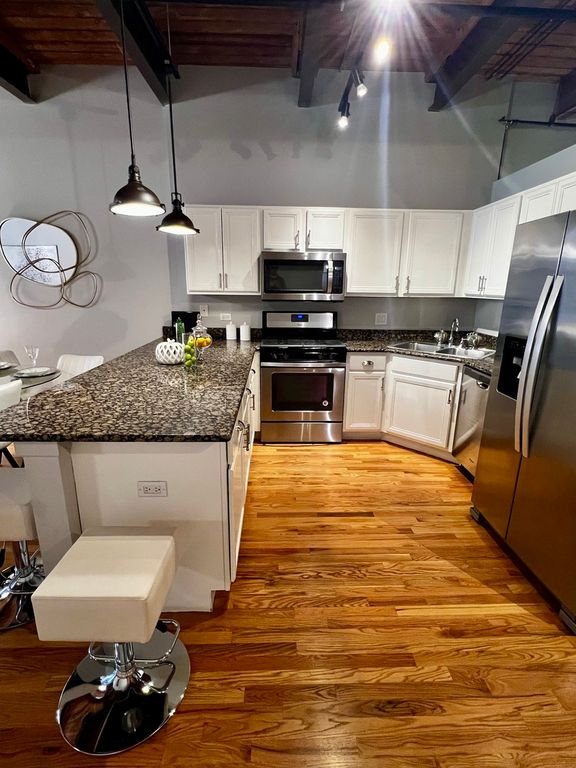 420 W ONTARIO Street 308, Chicago, IL 60610 — photo 3