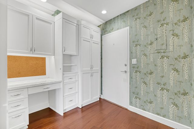 44 Cocoanut Row 302 B, Palm Beach, FL 33480