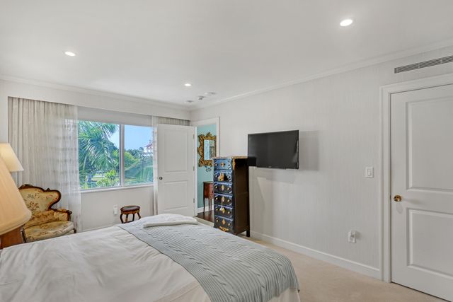 44 Cocoanut Row 302 B, Palm Beach, FL 33480