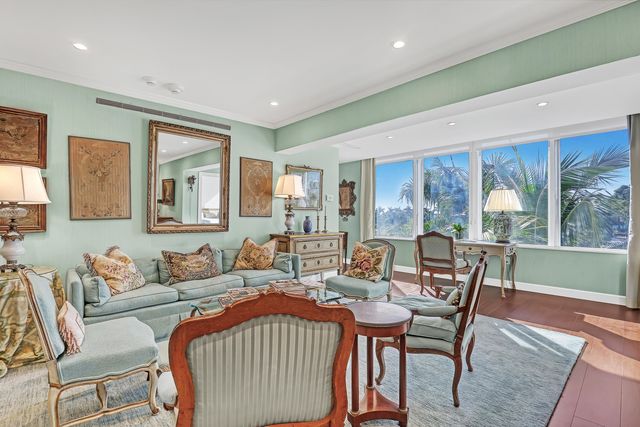 44 Cocoanut Row 302 B, Palm Beach, FL 33480