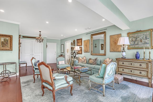 44 Cocoanut Row 302 B, Palm Beach, FL 33480