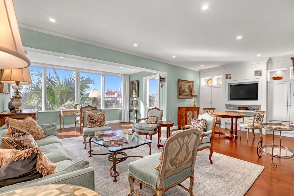 44 Cocoanut Row 302 B, Palm Beach, FL 33480