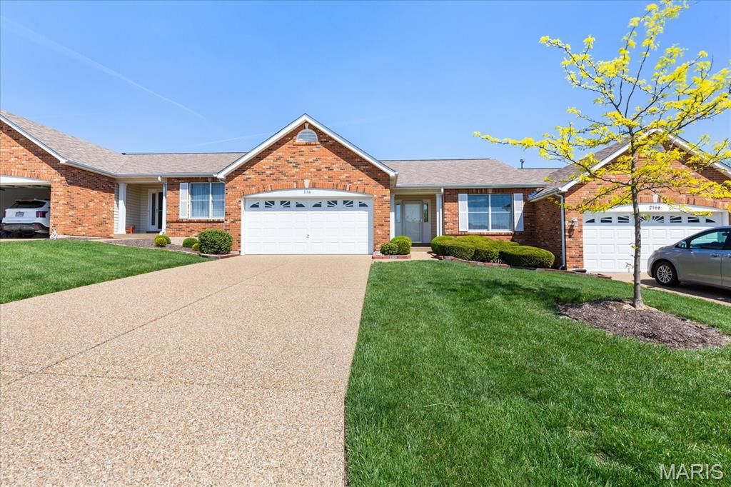 2166 Farnsworth Drive 1446B, O'fallon, MO 63368
