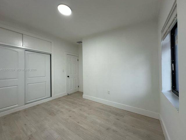 860 NW 171st St, Miami Gardens, FL 33169