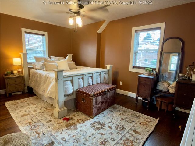 1018 Highland Drive, St Albans, WV 25177