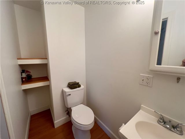 1018 Highland Drive, St Albans, WV 25177