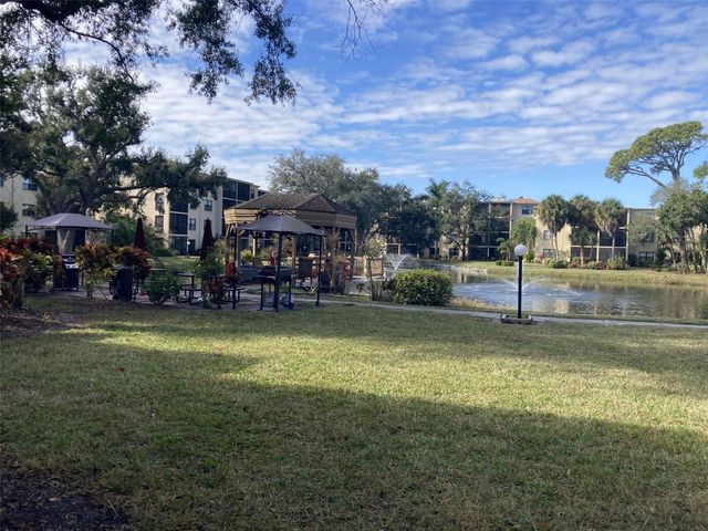 305 30TH AVENUE W A212, Bradenton, FL 34205