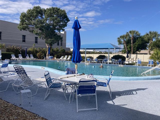 305 30TH AVENUE W A212, Bradenton, FL 34205