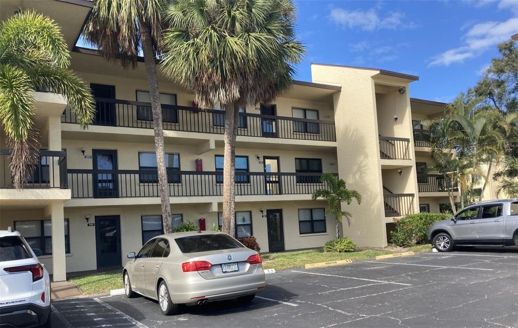 305 30TH AVENUE W A212, Bradenton, FL 34205