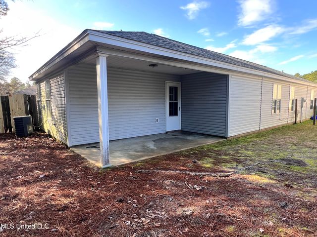 11128 Sonja Drive, Gulfport, MS 39503