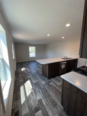 985 Route 17M, Middletown, NY 10940