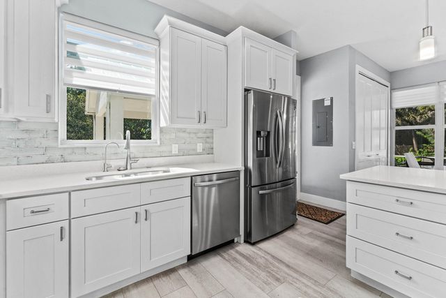 10231 176th Ln N, Jupiter, FL 33478