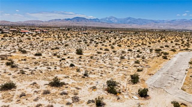 19500 West, Desert Hot Springs, CA 92240