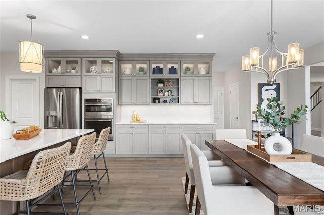 2 Pin Oak at Post Farms Enclave, O'fallon, MO 63385