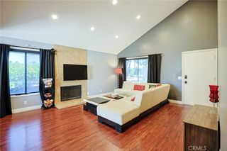 12 Silverwood 19, Irvine, CA 92604