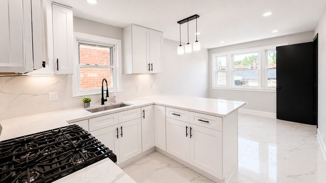 5742 W 63rd Place, Chicago, IL 60638