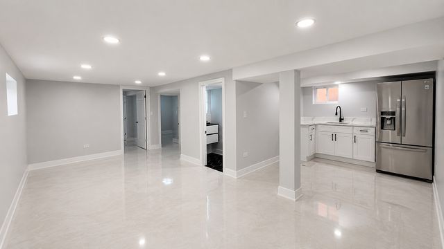 5742 W 63rd Place, Chicago, IL 60638