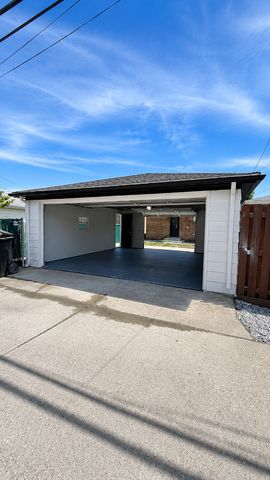 5742 W 63rd Place, Chicago, IL 60638